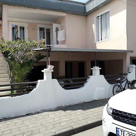 Zaza Guest House コブレチ エクステリア 写真